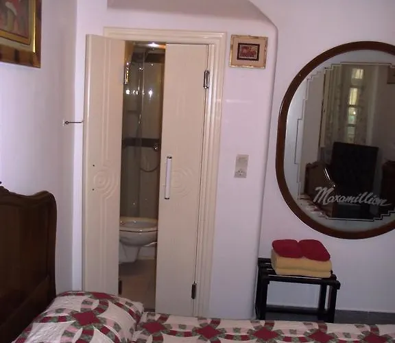 Zorzis Guest house 3*